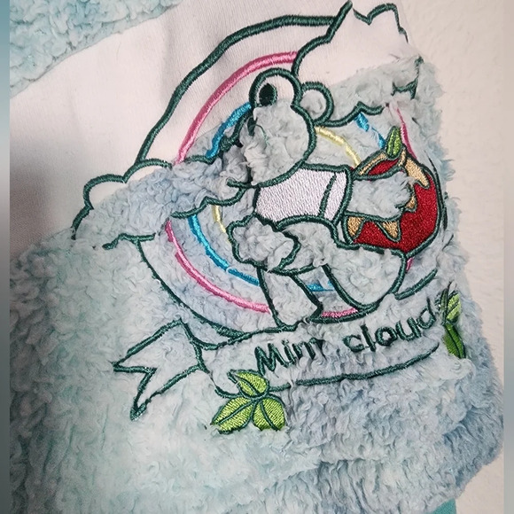 Micotaku Women's Zip Front Hoodie, Mint Couds pattern. Front angle pockets. S/M - Picture 5 of 14